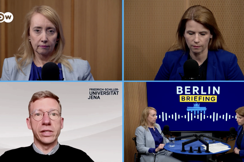 Jakob Schergaut und Melanie Amann zu Gast bei "Berlin Briefing", einem Podcast der Deutschen Welle.
