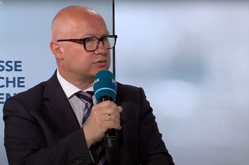 Oliver Kirchner ist seit 2014 Mitglied der AfD und seit 2016 Mitglied des Landtages. Er war Mitunterzeichner der 2015 verfassten Erfurter Resolution, dem Gründungsdokument des völkisch-nationalistischen Flügels. 